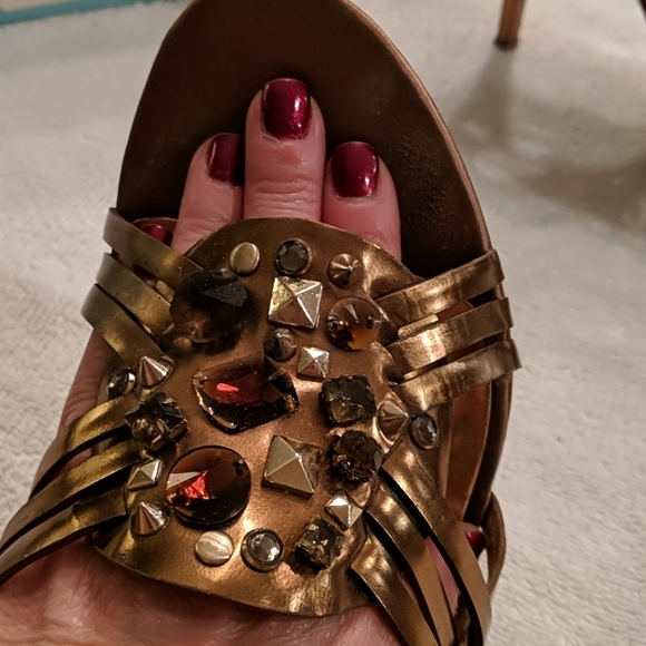 GUESS BY MARCIANO bronze heel - Picture 3 of 15